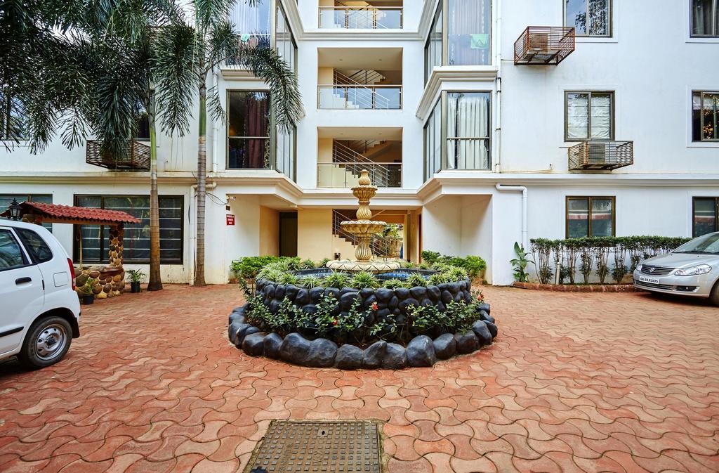 Отель Sunkissed Plaza Калангут Экстерьер фото